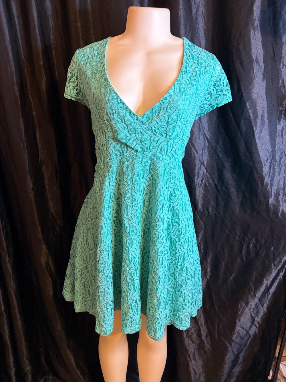 Jessica Simpson Teal Lace V-Neck Fit & Flare Dress